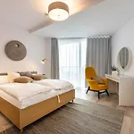 Apartament Vacationclub - Seaside Park Penthouse 608 *
